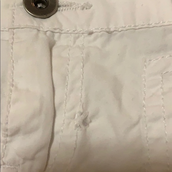 White skirt, double button, fun pockets !!🎊🎉 - Picture 4 of 4